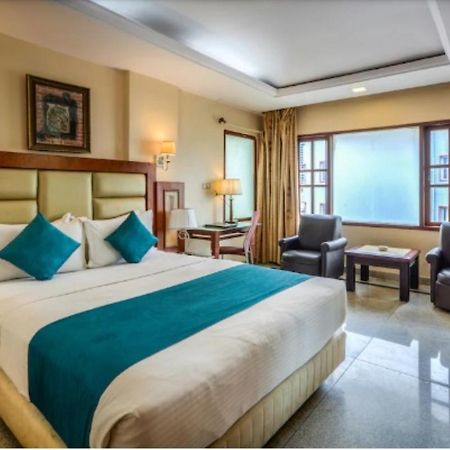 Golden Metro Hotel Bangalore Eksteriør billede