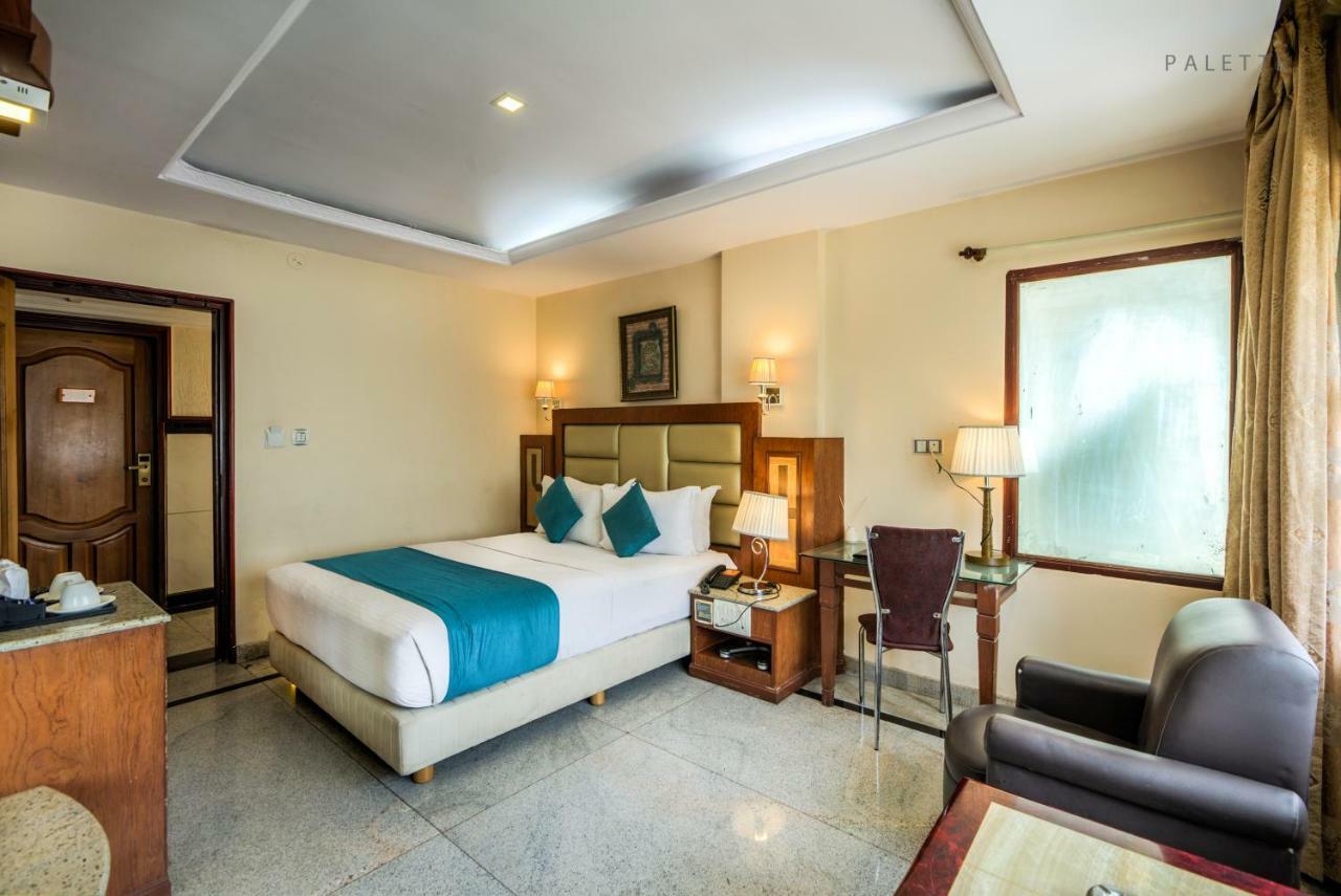 Golden Metro Hotel Bangalore Eksteriør billede